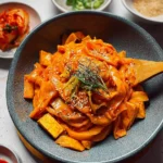 Tofu-Scherennudeln-mit-Kimchi-Sahnesauce-Rezept