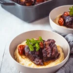 Geschmorte-Ochsenbackchen-im-Backofen-Rezept